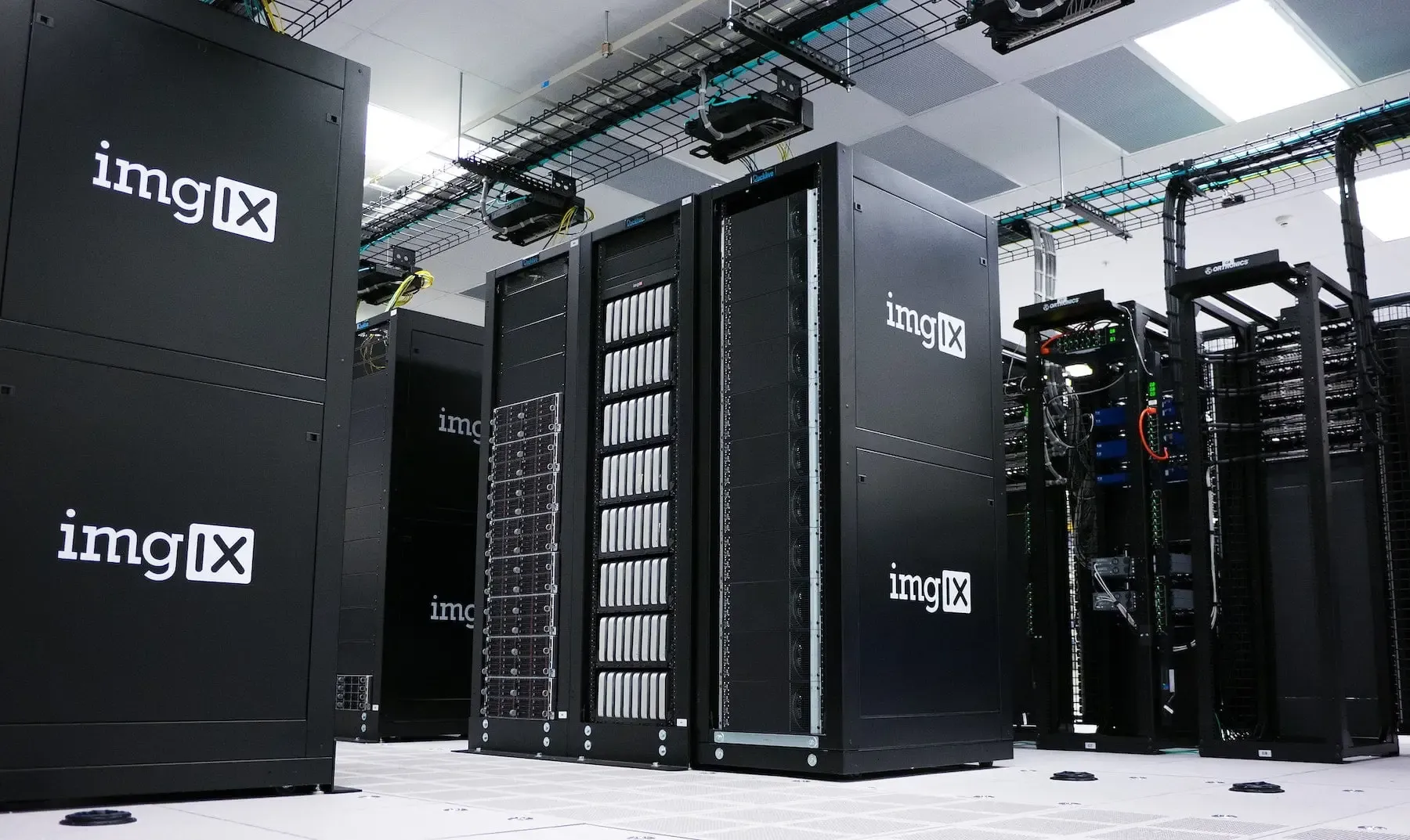 Differences Between Point-to-Point Cabling vs. Structured Cabling